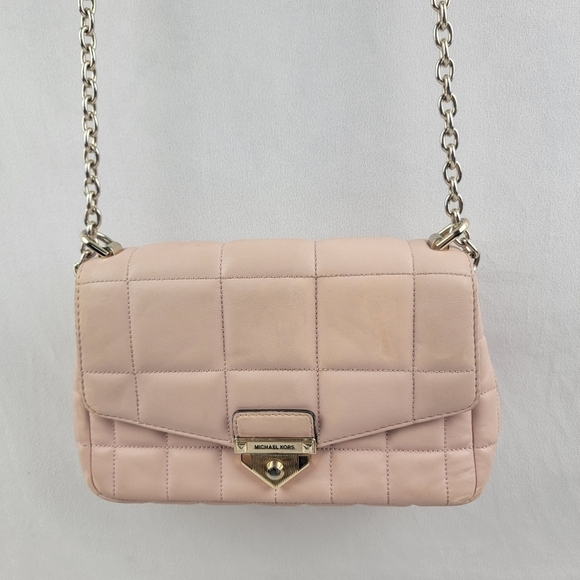 Michael Kors Soho leather quilted shoulder bag in blush - Picture 2 of 15